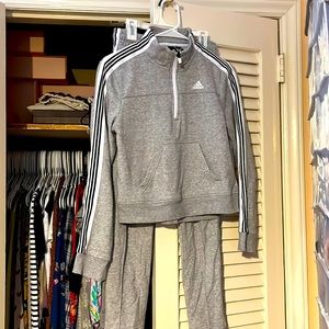 Matching adidas sweat pant outfit women’s XS
